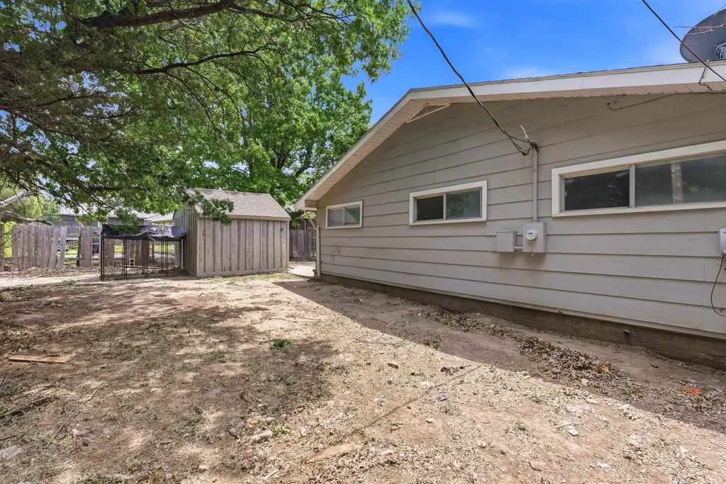 3604 E Skinner Wichita KS 67218