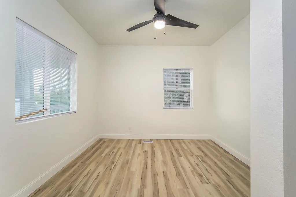 1106 N Grove Avenue Wichita KS 67214