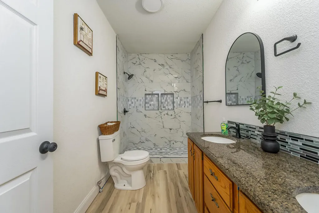 1106 N Grove Avenue Wichita KS 67214