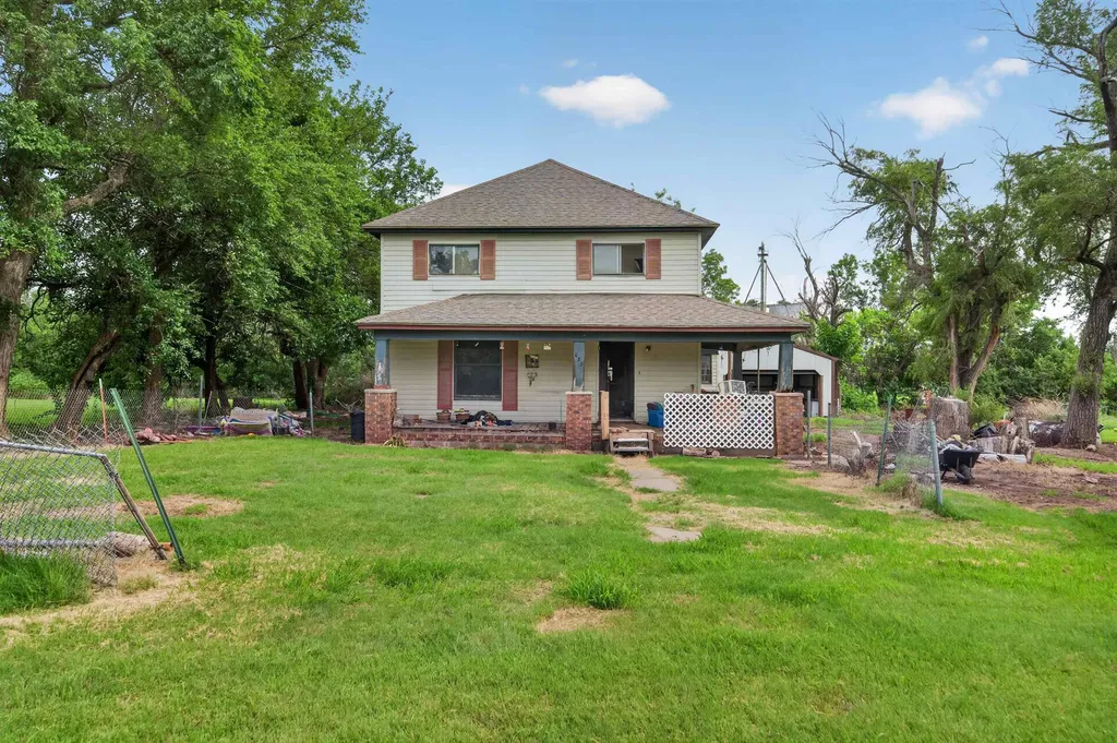 572 E 76th N Wellington KS 67152