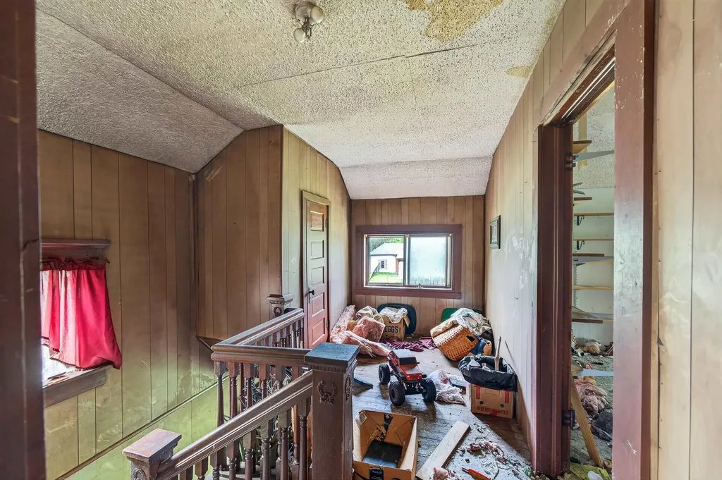 572 E 76th N Wellington KS 67152