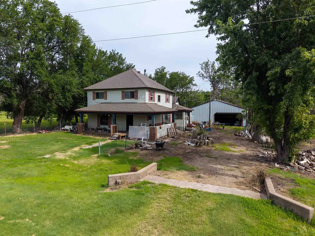 572 E 76th N Wellington KS 67152