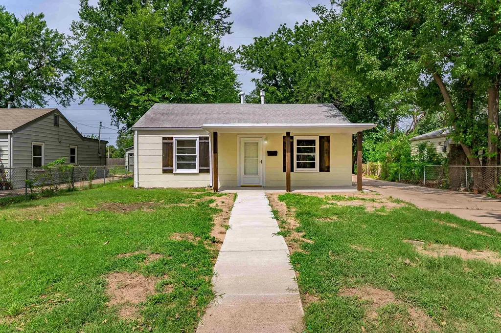 2101 S Madison Avenue Wichita KS 67211-5414