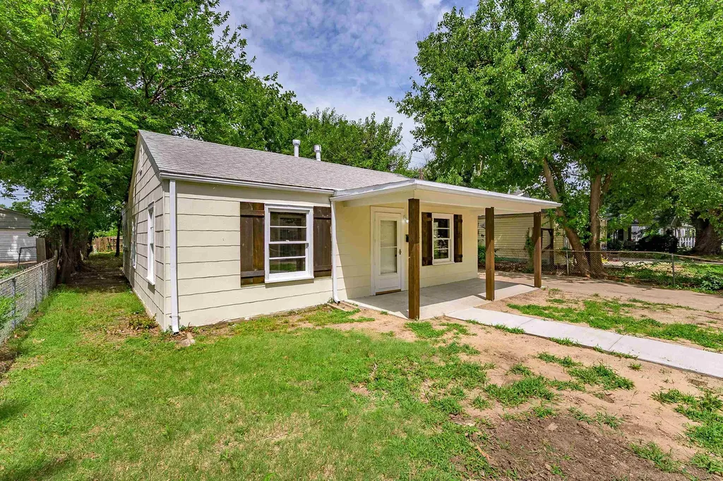 2101 S Madison Avenue Wichita KS 67211-5414