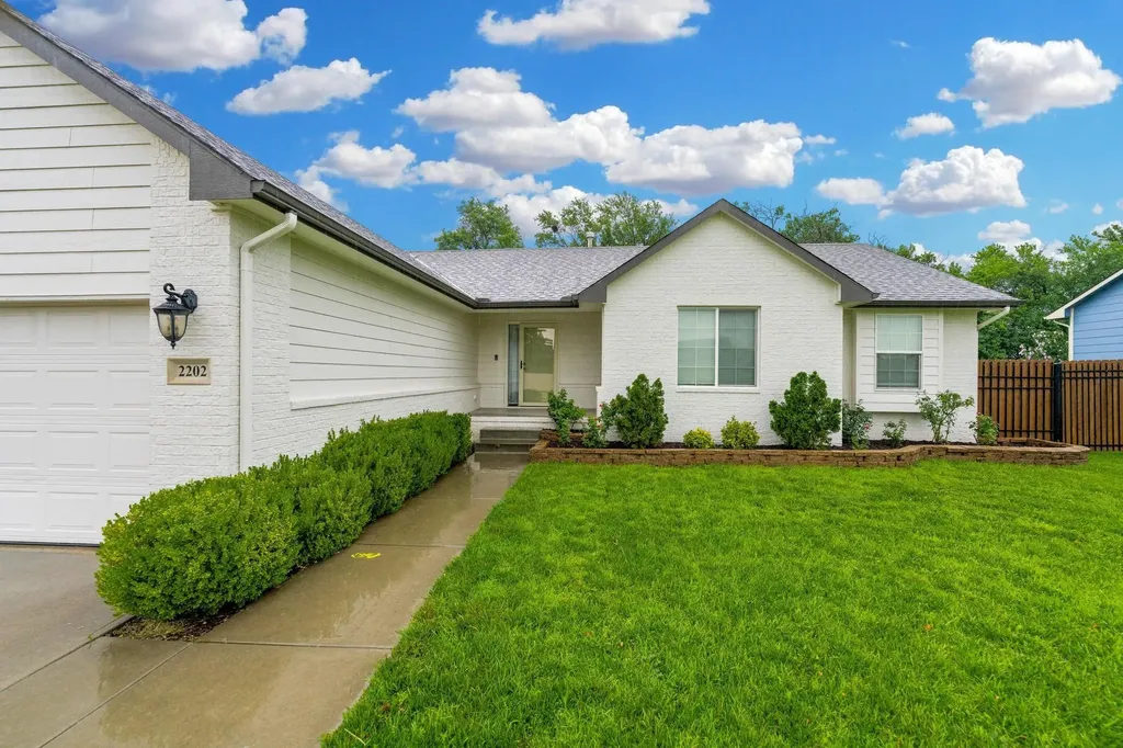 2202 S Cranbrook Wichita KS 67207