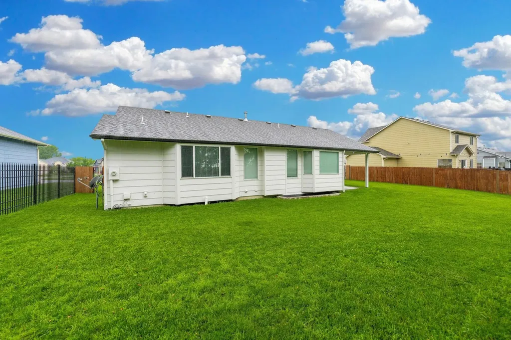 2202 S Cranbrook Wichita KS 67207