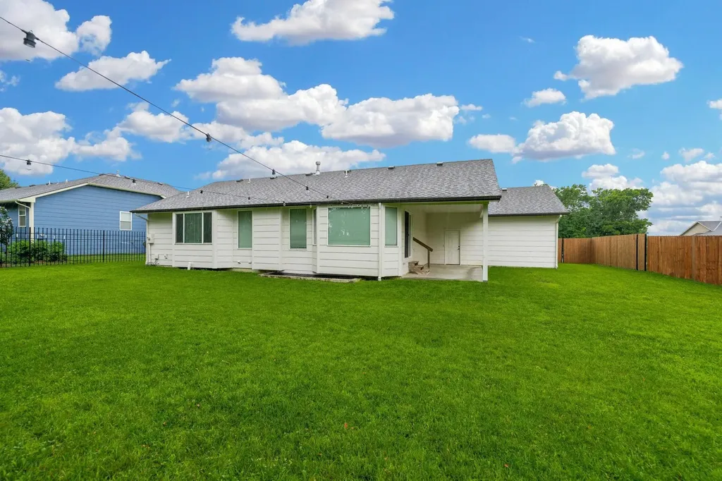 2202 S Cranbrook Wichita KS 67207