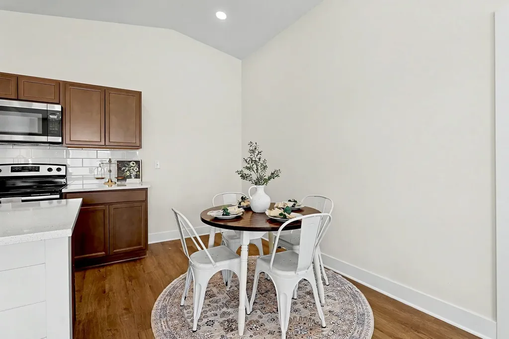 3827 S Bluelake Court Wichita KS 67215