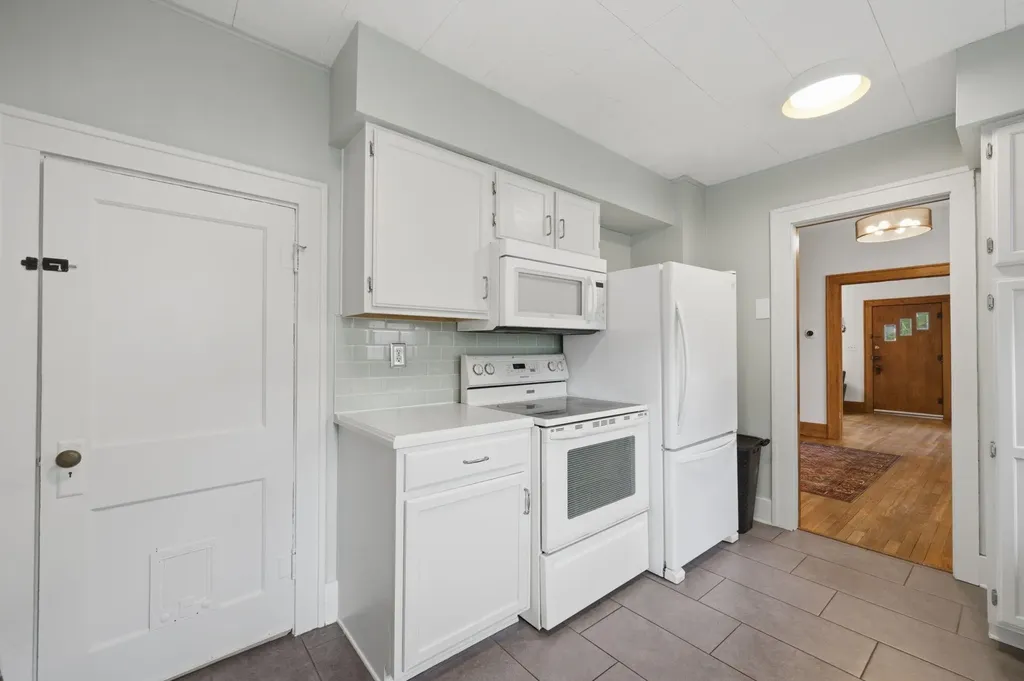 3505 E English Wichita KS 67218