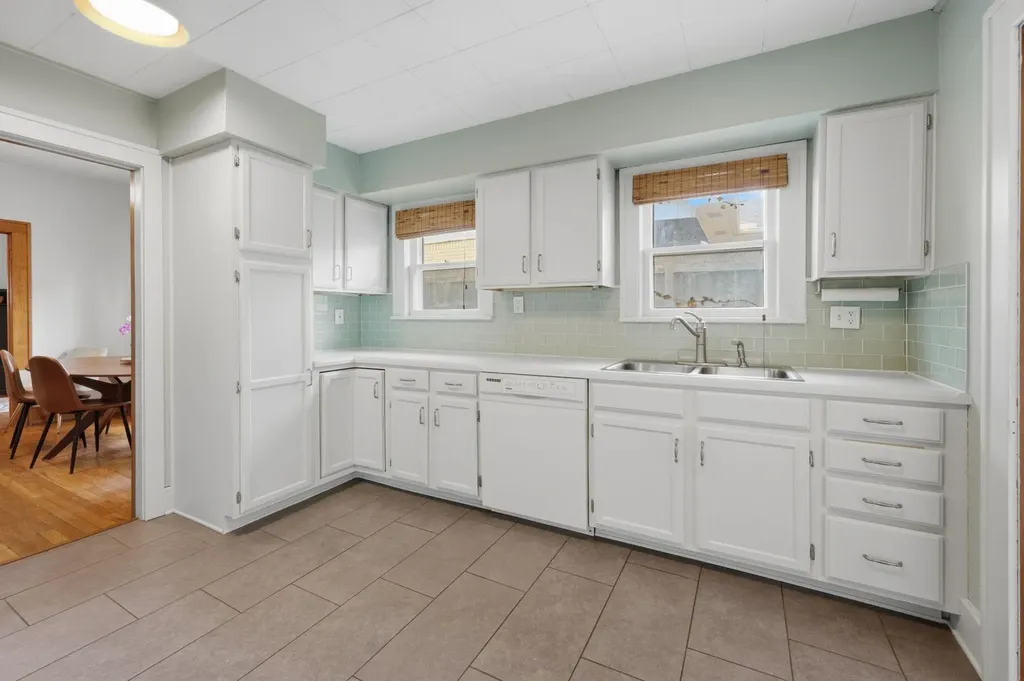 3505 E English Wichita KS 67218