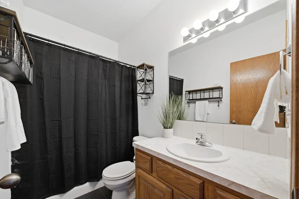14012 W Highland Springs Court Wichita KS 67235