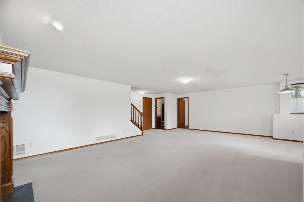 14012 W Highland Springs Court Wichita KS 67235