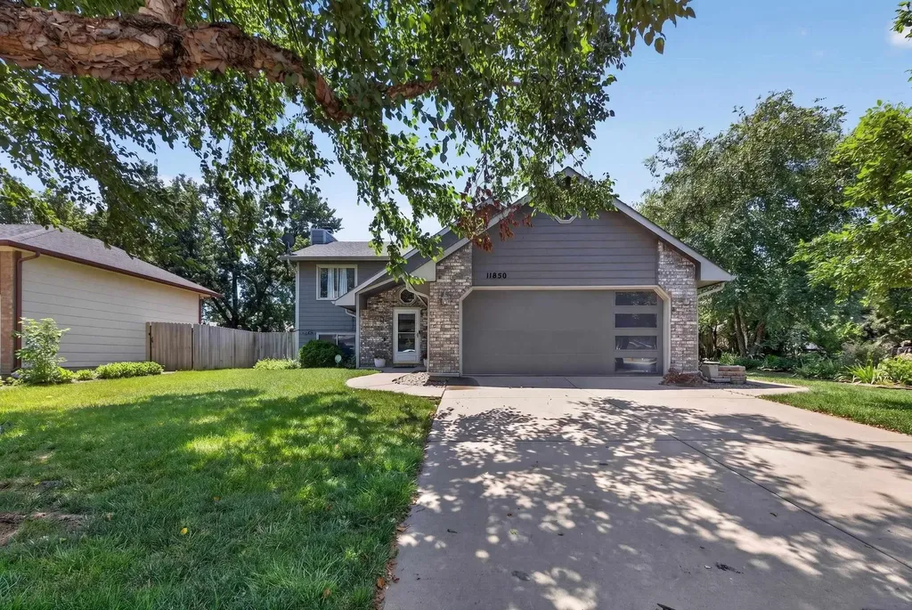 11850 W Neville Court Wichita KS 67205