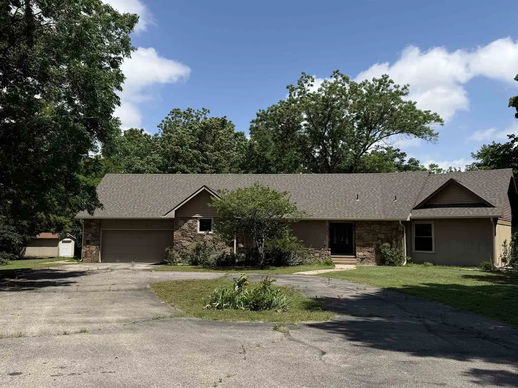 1537 N Milton Court Derby KS 67037