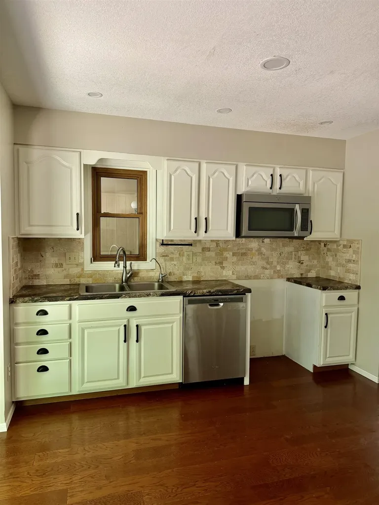 1537 N Milton Court Derby KS 67037