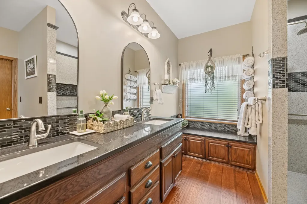 1405 E Hidden Ridge Court Derby KS 67037