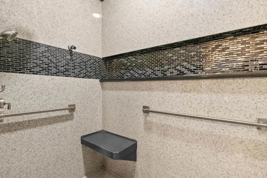 1405 E Hidden Ridge Court Derby KS 67037