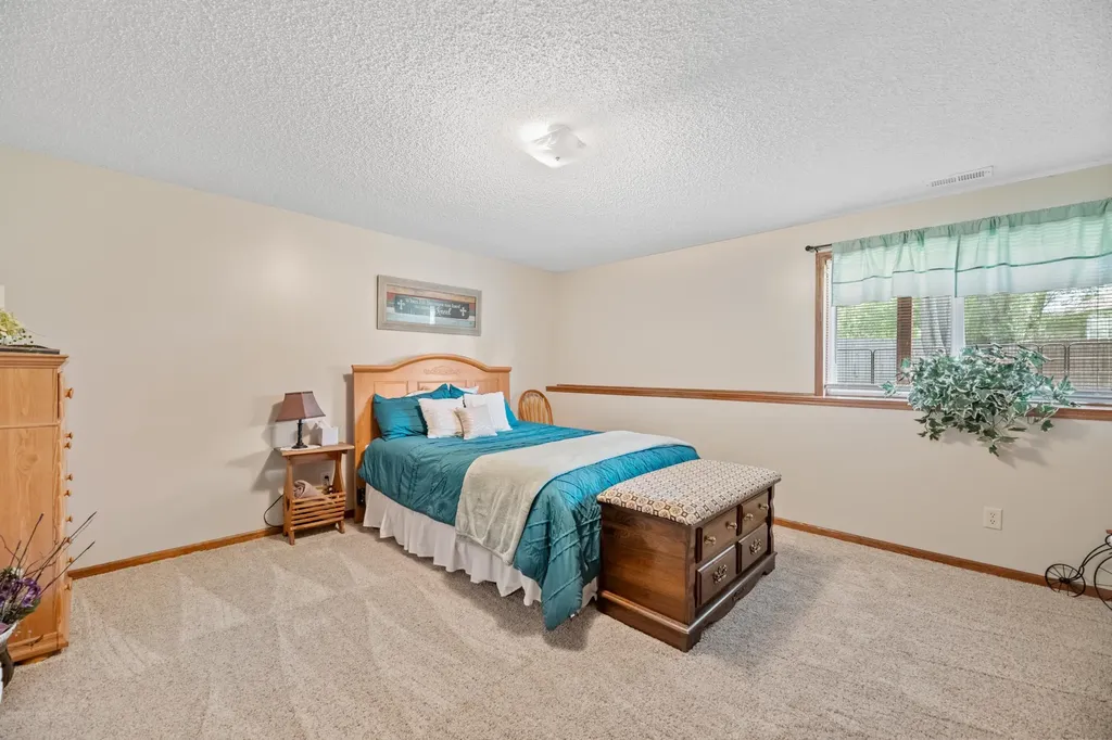 1405 E Hidden Ridge Court Derby KS 67037