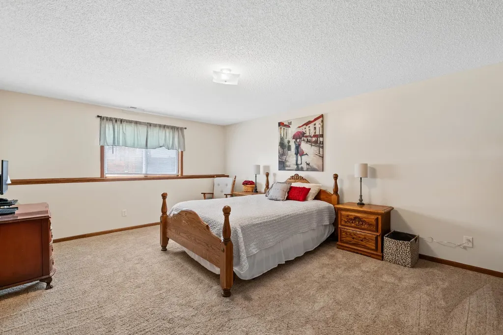 1405 E Hidden Ridge Court Derby KS 67037