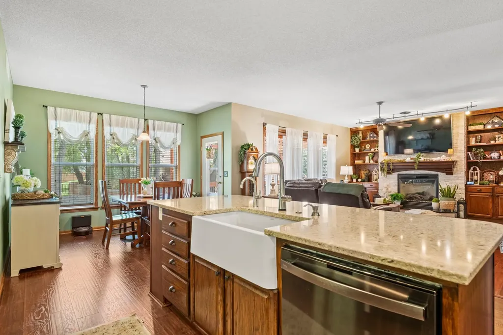 1405 E Hidden Ridge Court Derby KS 67037