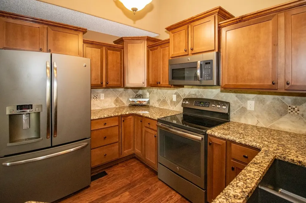 2825 N Emerson Circle Derby KS 67037-8798