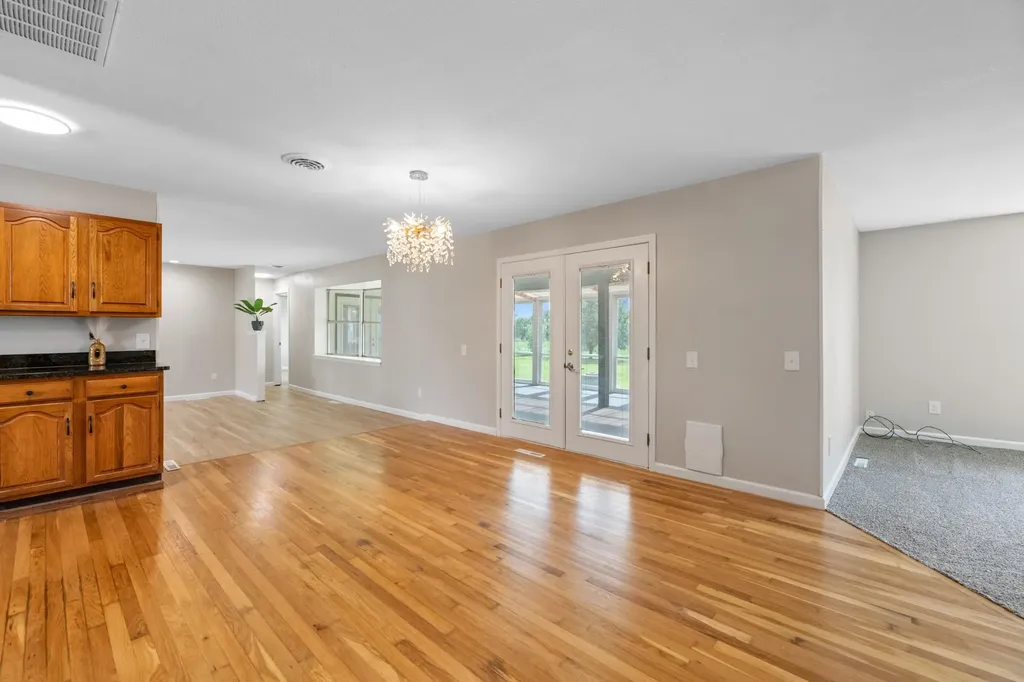 8909 S Spencer Sedgwick KS 67135