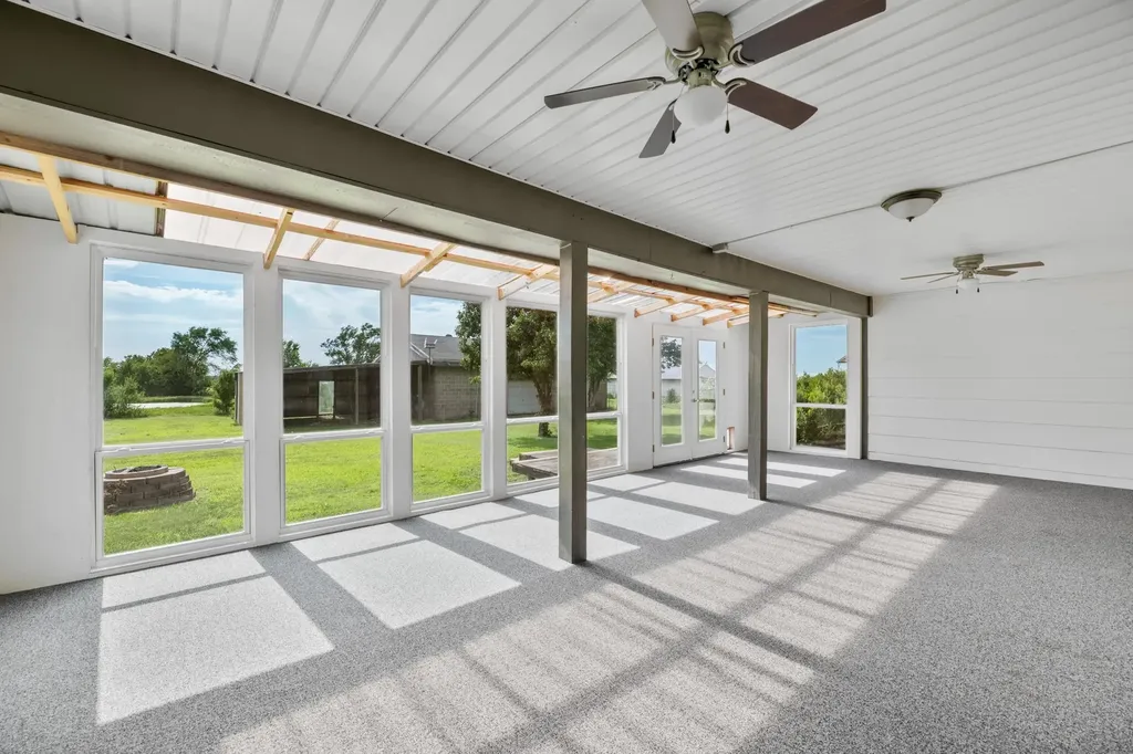 8909 S Spencer Sedgwick KS 67135