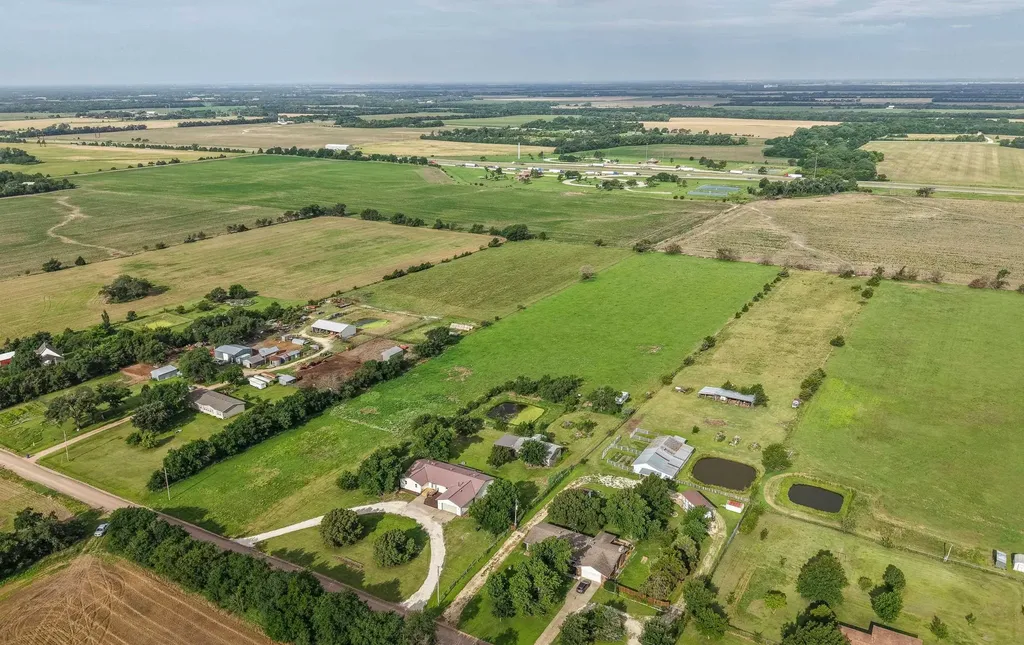 8909 S Spencer Sedgwick KS 67135