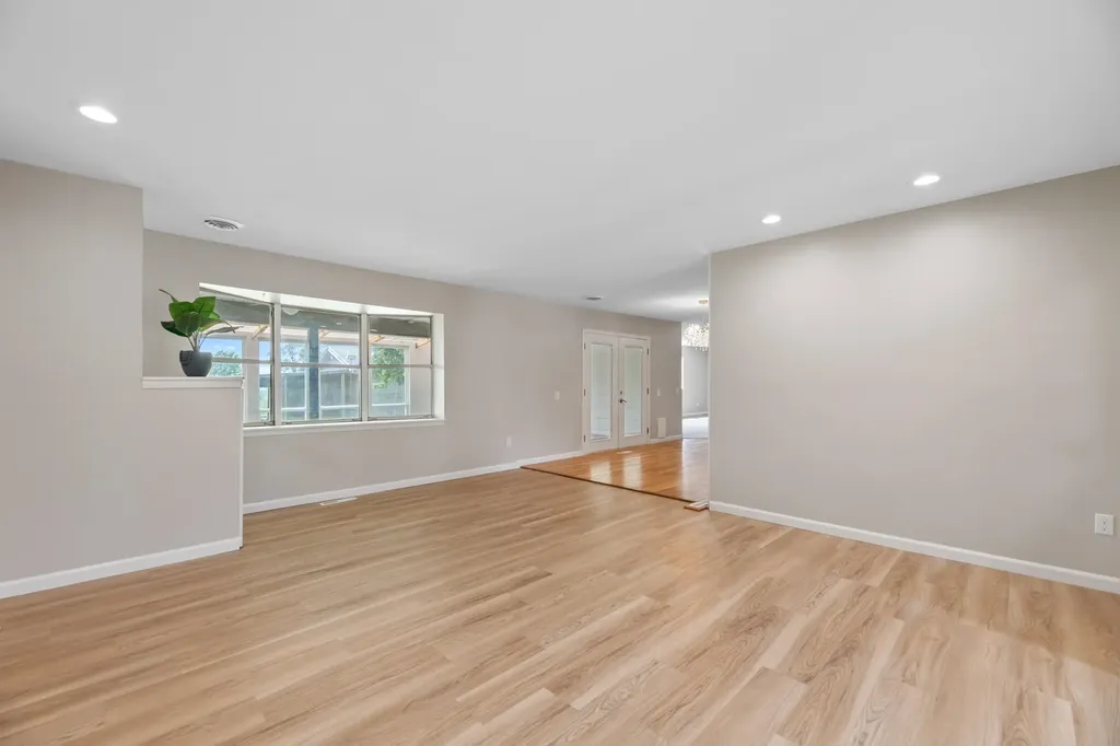 8909 S Spencer Sedgwick KS 67135