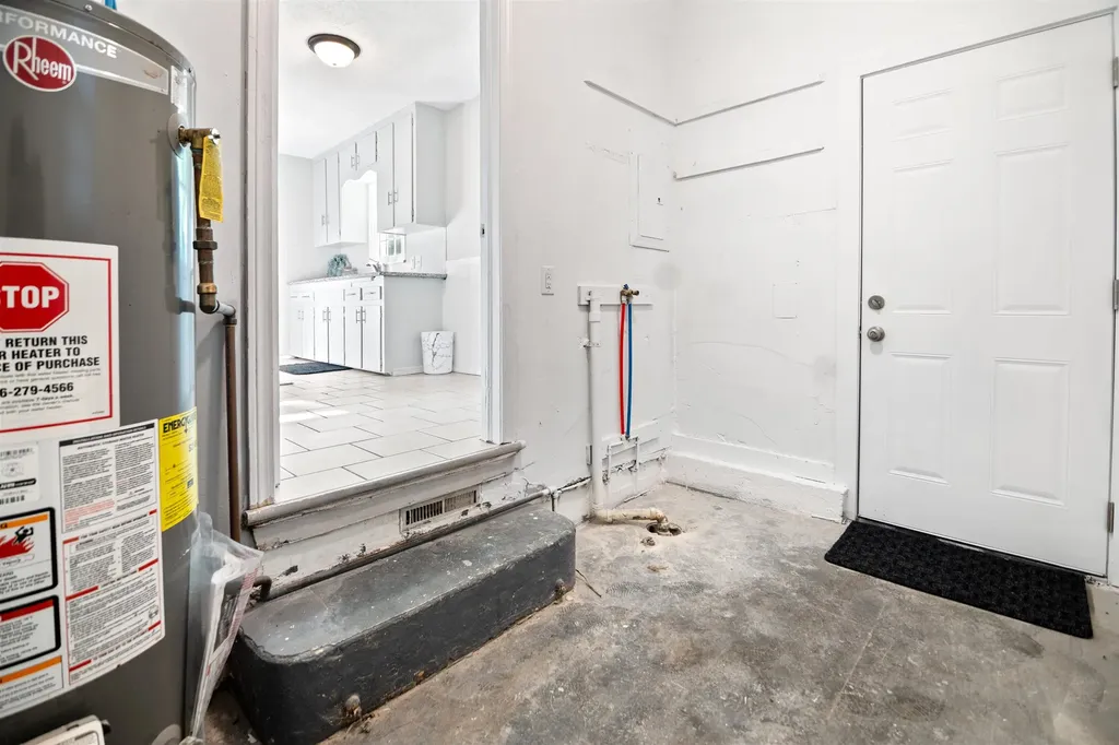 2511 S Victoria Wichita KS 67216