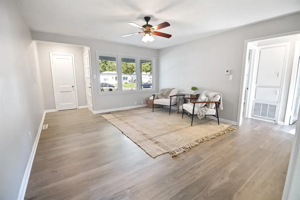 2511 S Victoria Wichita KS 67216