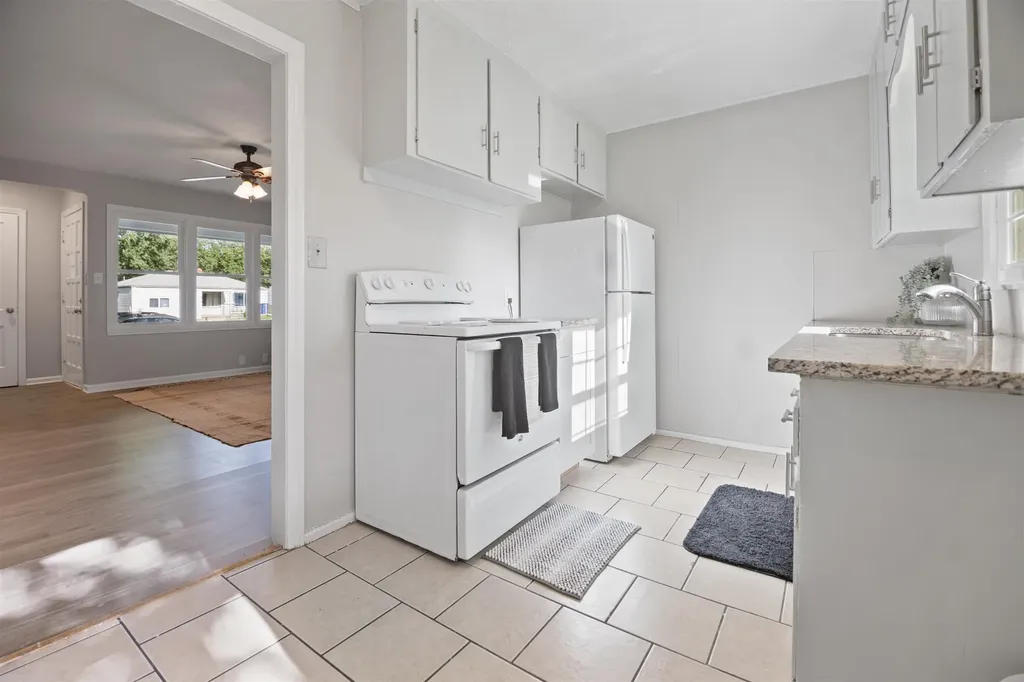 2511 S Victoria Wichita KS 67216