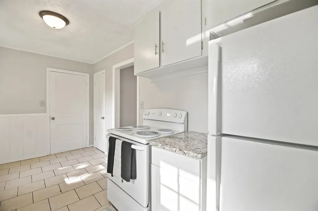 2511 S Victoria Wichita KS 67216
