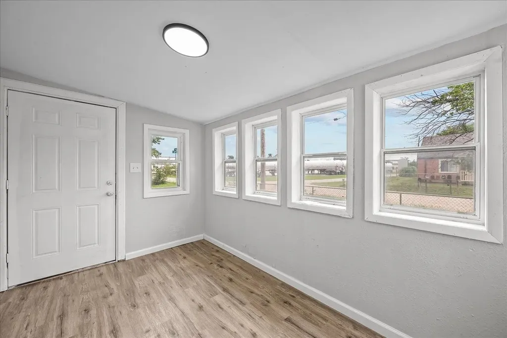 2627 E 2nd Avenue Hutchinson KS 67501