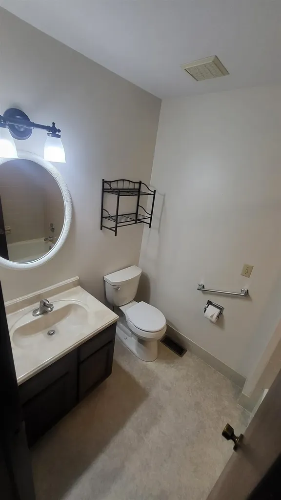 840 Trinity Court Newton KS 67114