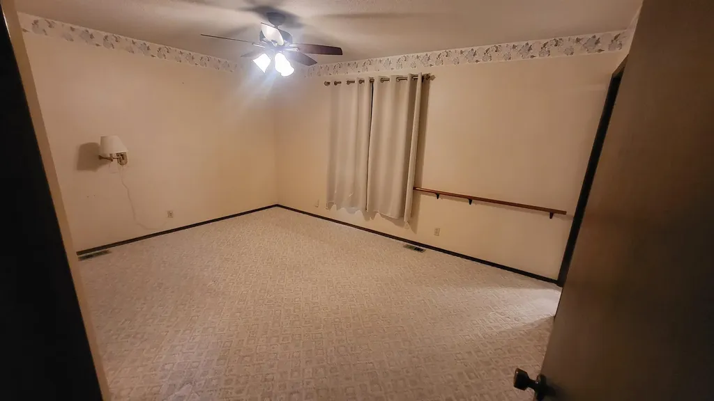 840 Trinity Court Newton KS 67114