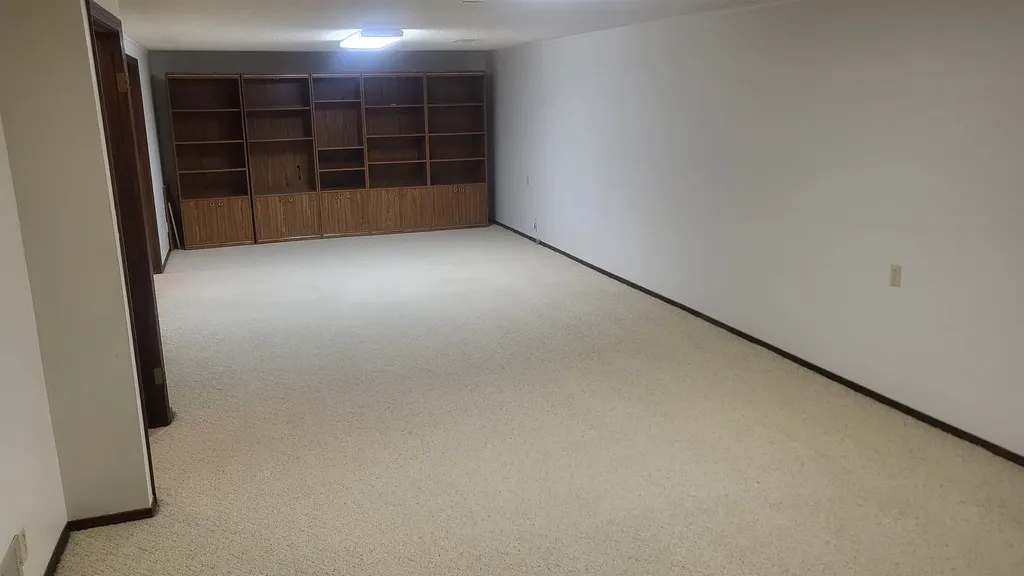 840 Trinity Court Newton KS 67114