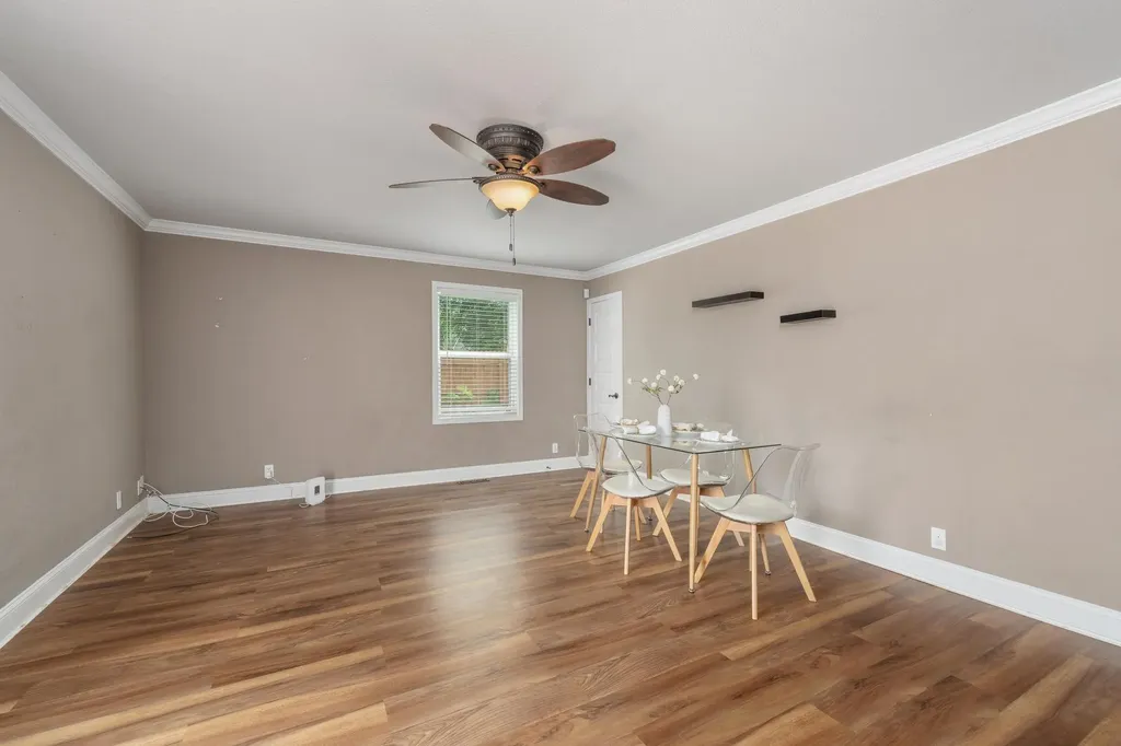 1230 N Bobbie Street Augusta KS 67010