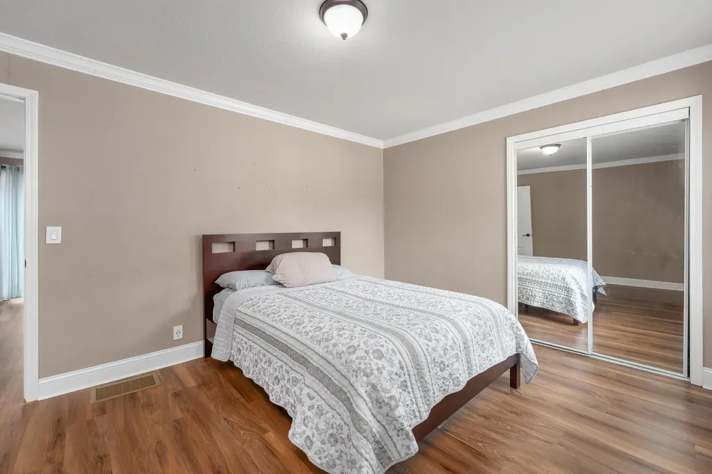 1230 N Bobbie Street Augusta KS 67010