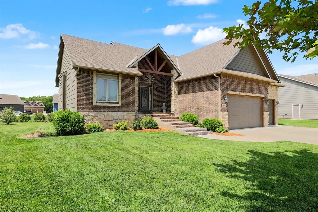 1615 N Obsidian Street Wichita KS 67235