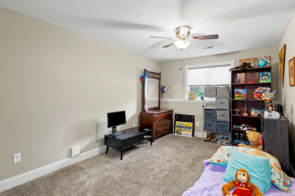 1615 N Obsidian Street Wichita KS 67235