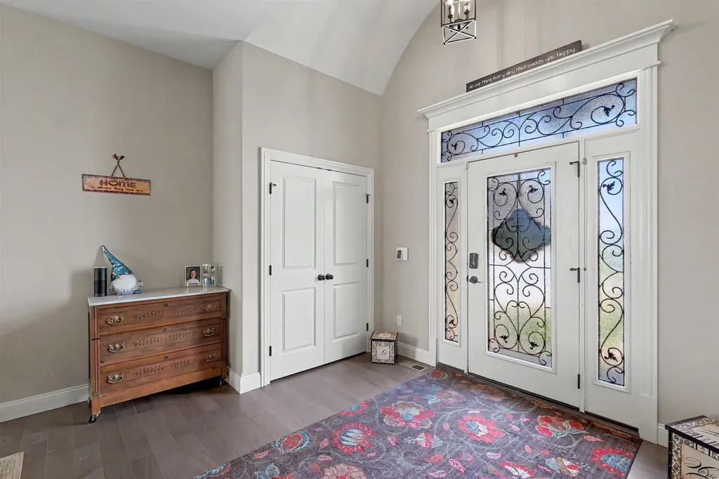 1615 N Obsidian Street Wichita KS 67235