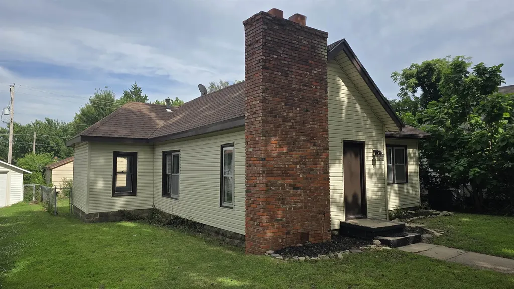 614 N C Street Arkansas City KS 67005