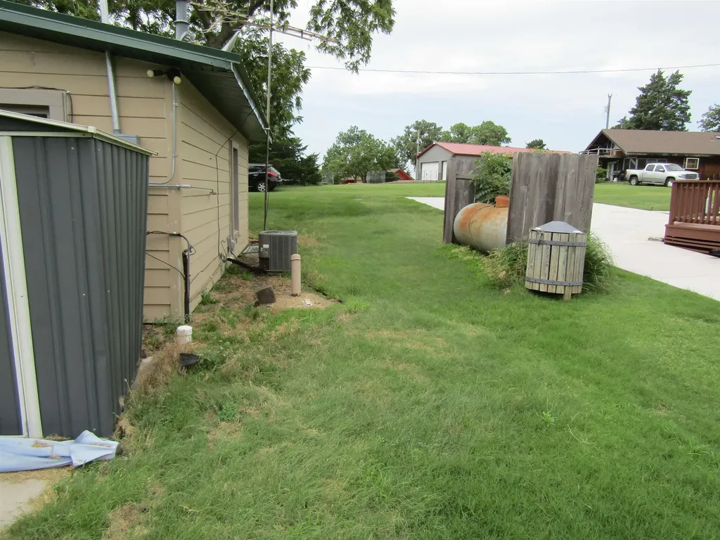 129 Venango Circle Marquette KS 67464