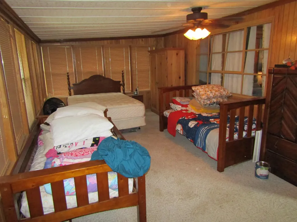 129 Venango Circle Marquette KS 67464
