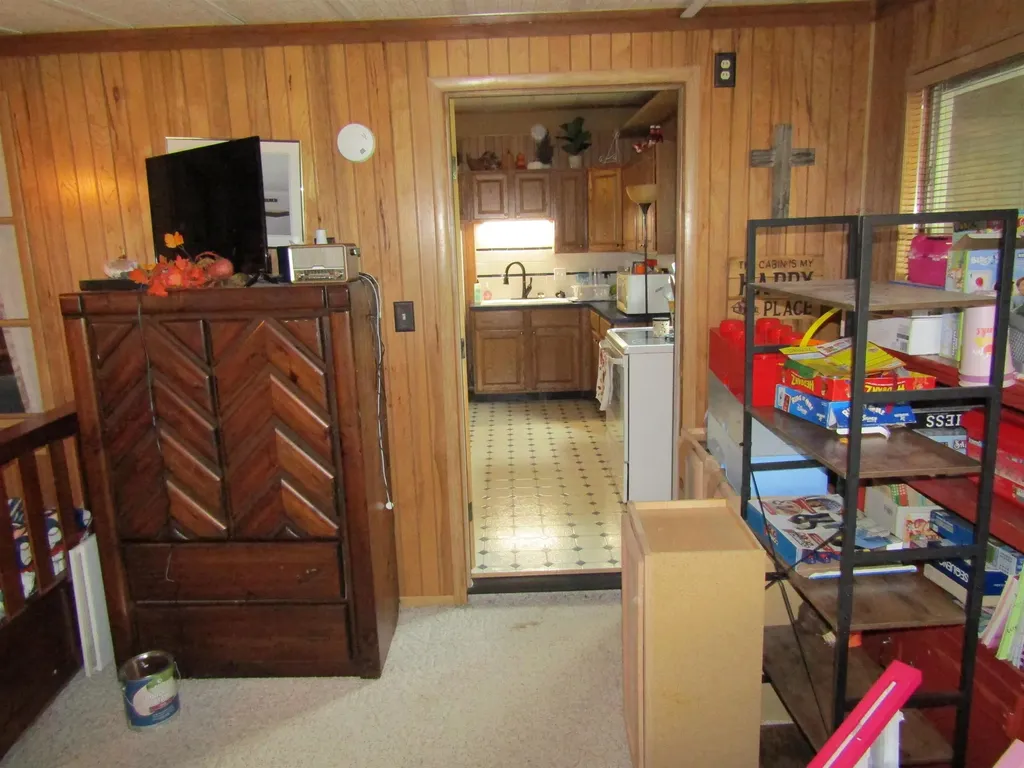 129 Venango Circle Marquette KS 67464