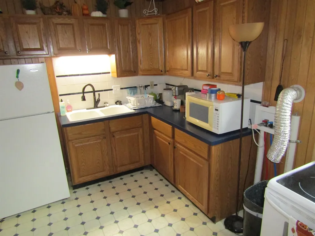 129 Venango Circle Marquette KS 67464