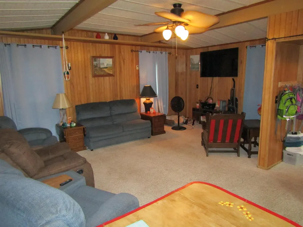 129 Venango Circle Marquette KS 67464