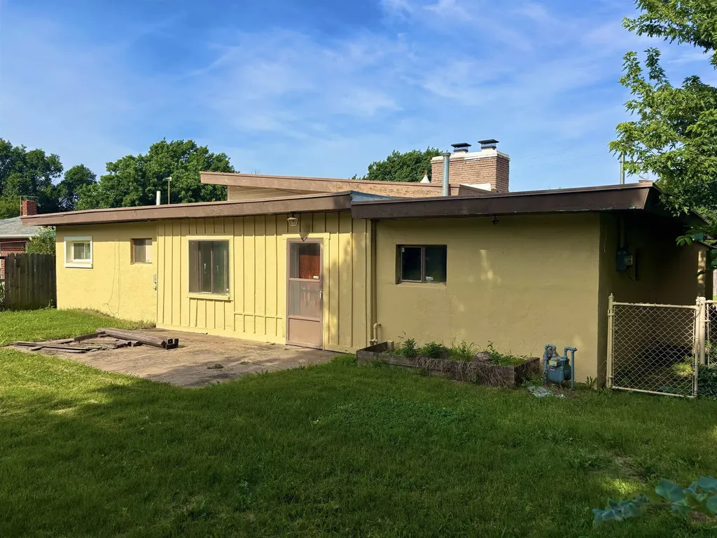 1772 S Clifton Wichita KS 67218