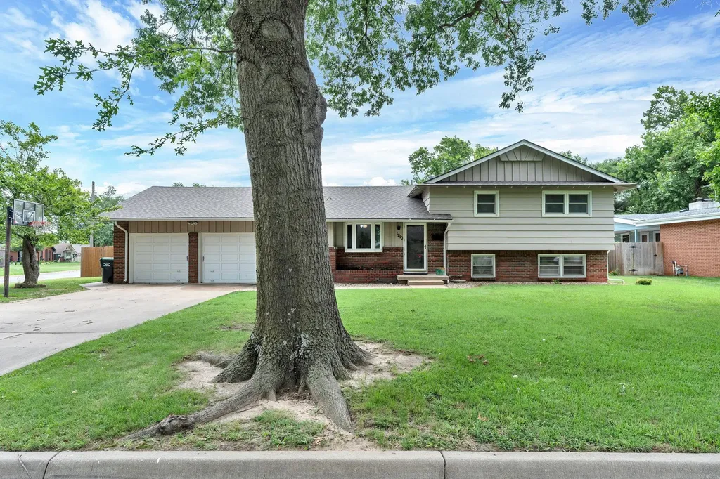 1210 N Farmstead Street Wichita KS 67208